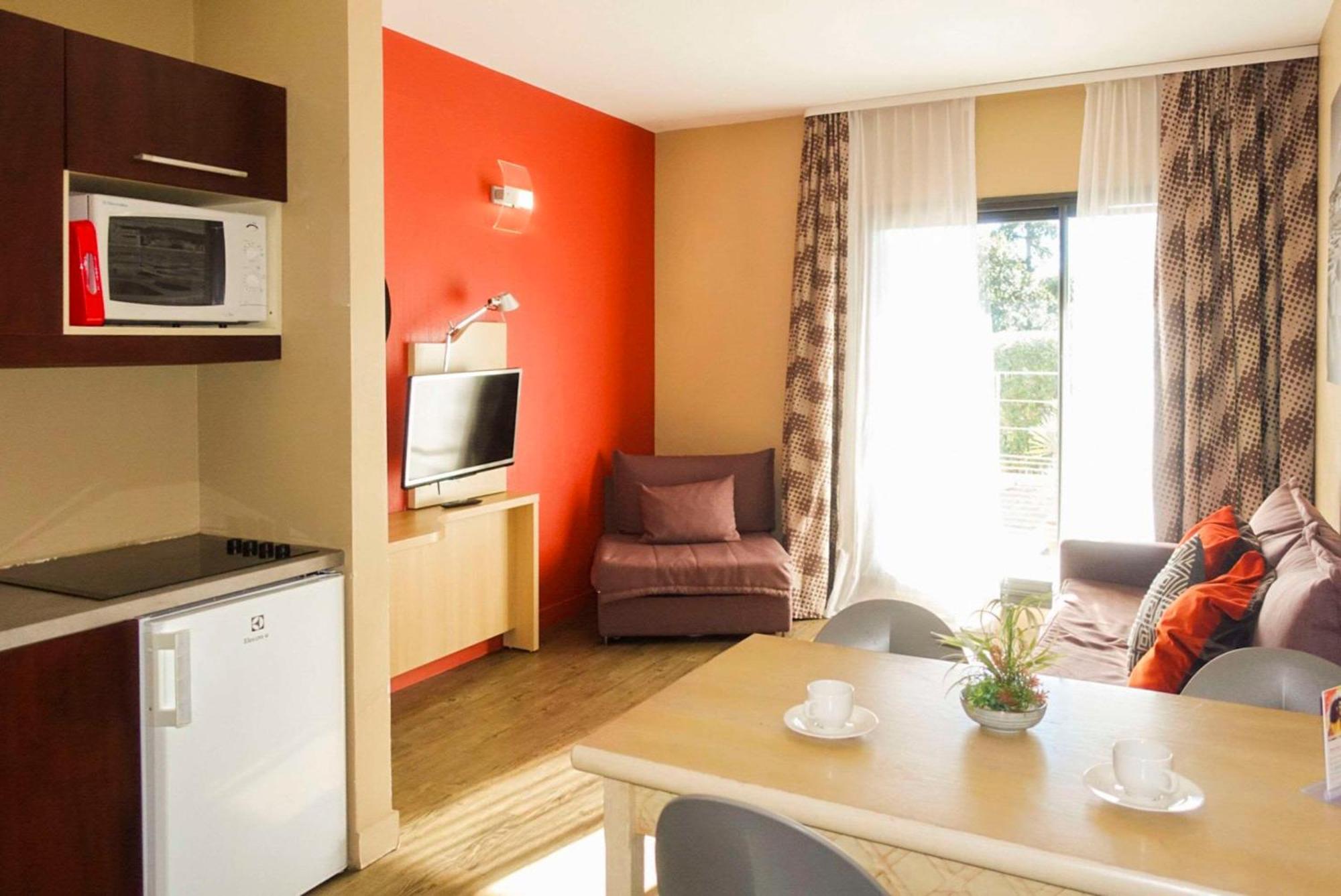 Comfort Aparthotel Marseille Prado Екстериор снимка