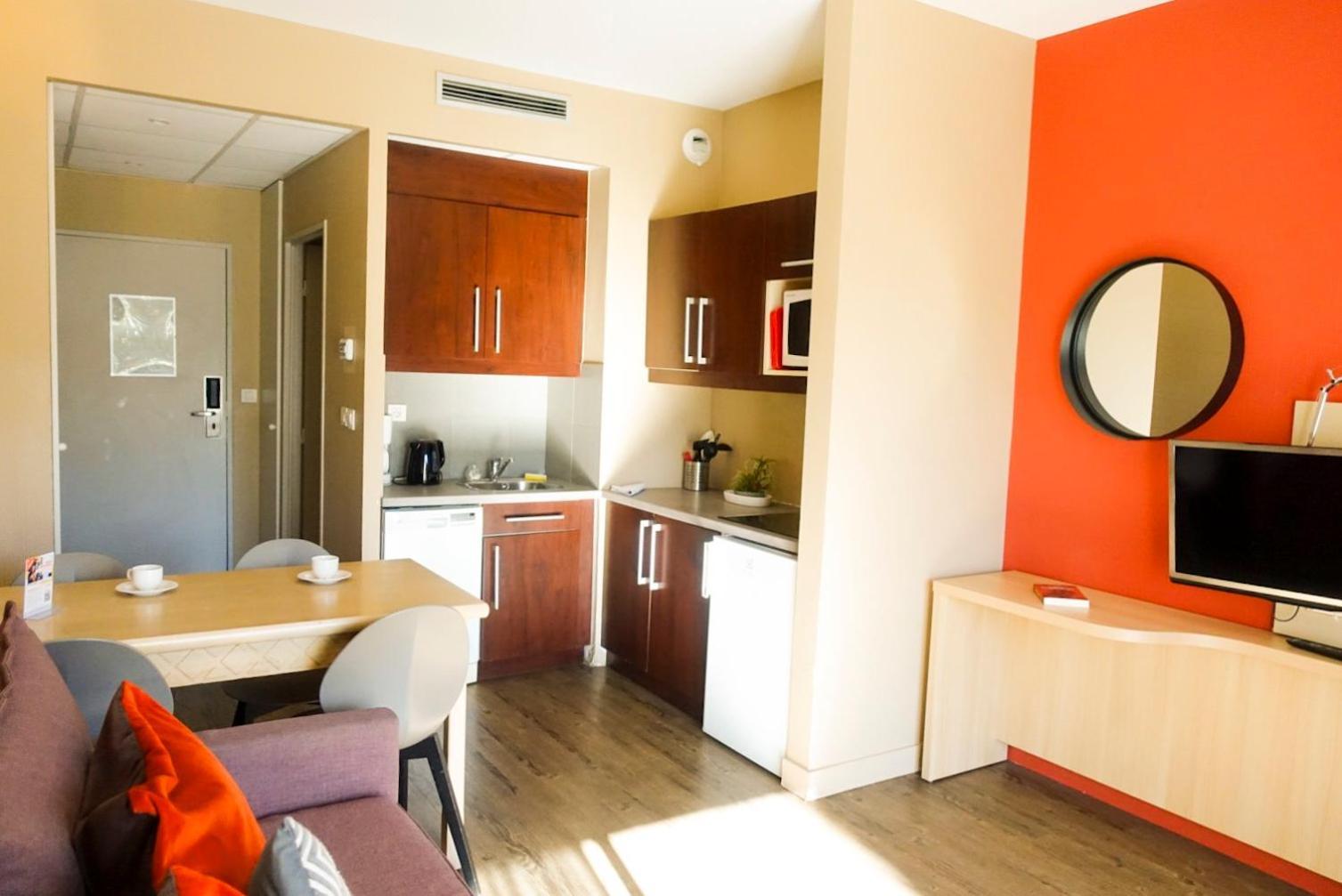 Comfort Aparthotel Marseille Prado Екстериор снимка